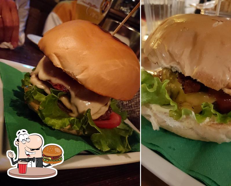 Essayez un hamburger à Pitbull Pub