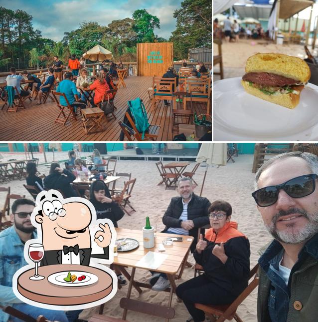 A ilustração da comida e mesa de jantar a Posto 011 Atibaia