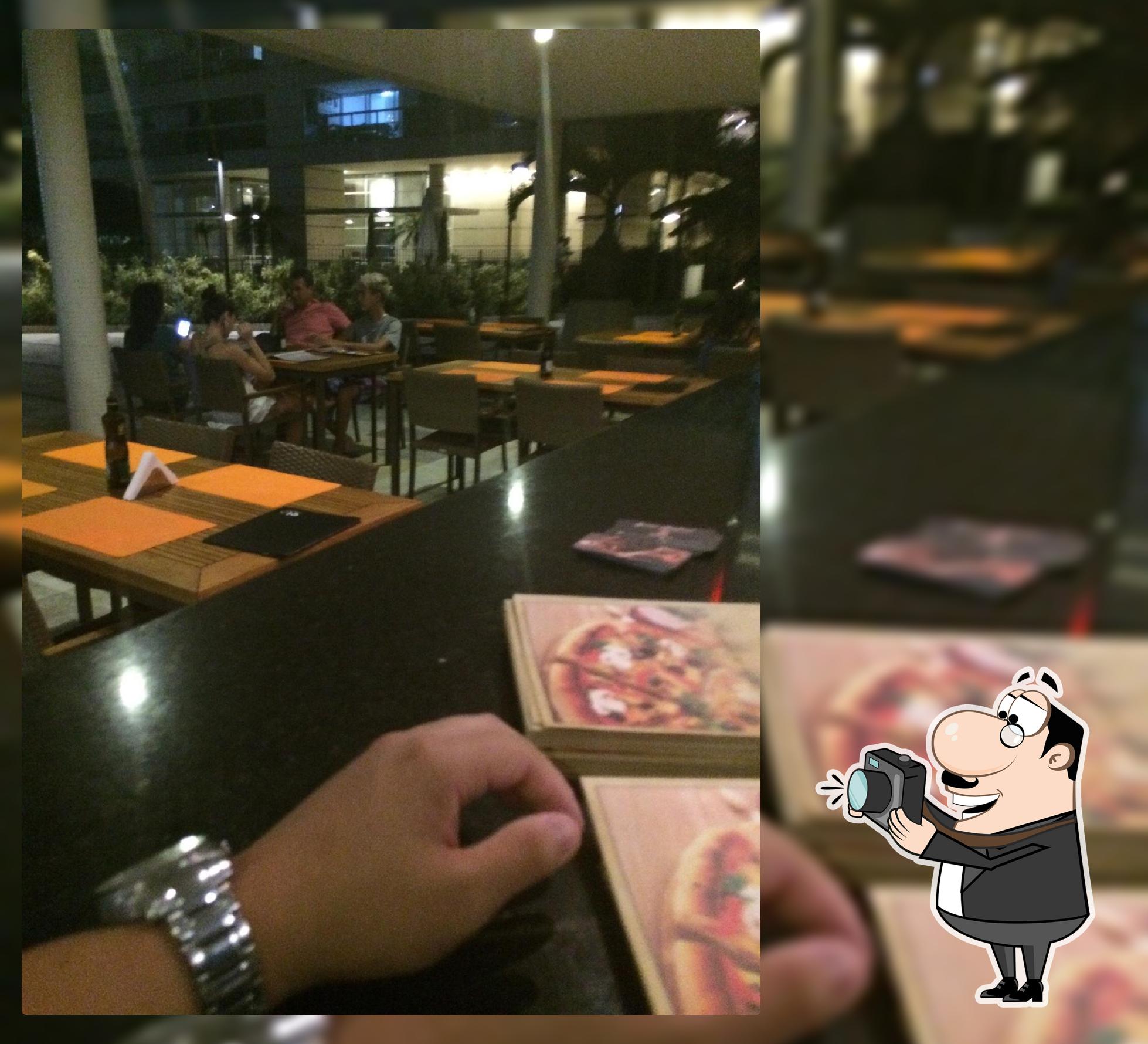 Veja imagens do interior do Restaurante All Time