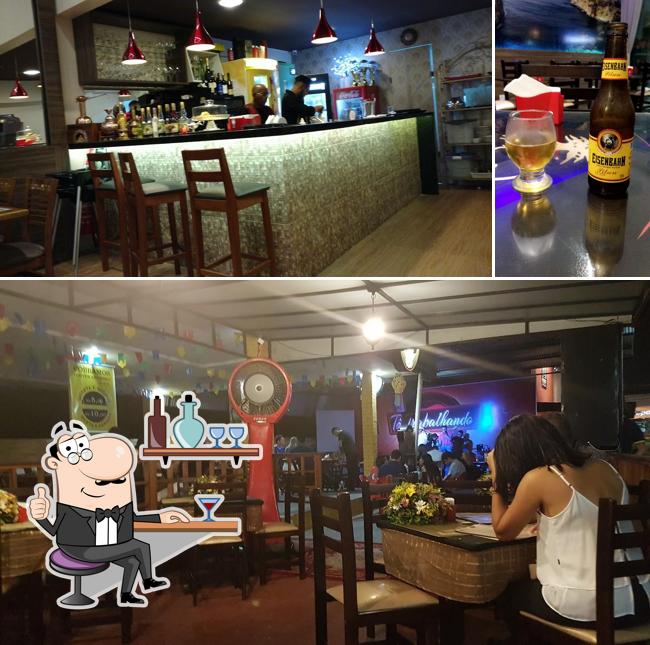 Entre diversos coisas, interior e cerveja podem ser encontrados no Beiruth