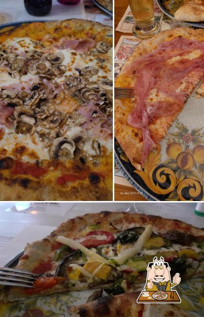 A Pizzeria La Bussola, puoi prenderti una bella pizza