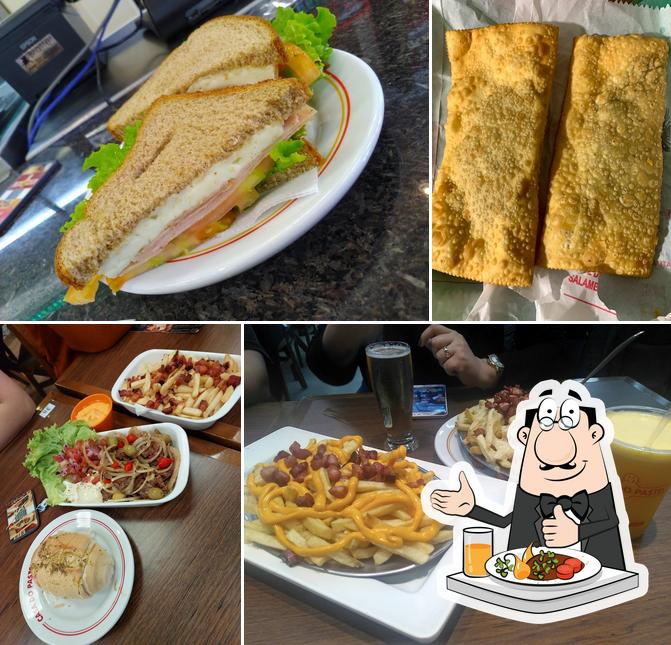 Comida em Casa do Pastel - Carrão