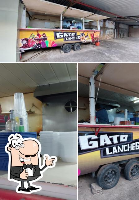 See the pic of Gato Lanches