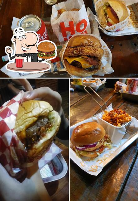 Delicie-se com um hambúrguer no Home's Burger