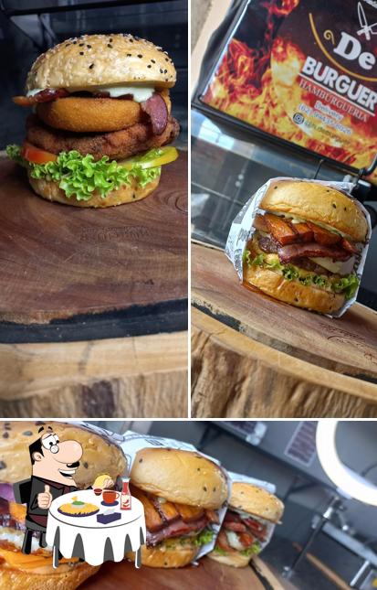 Peça um hambúrguer no De'burguer hambúrgueria