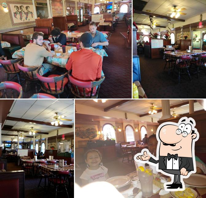Petro's Pizza Restaurant in Cedartown Restaurant menu and reviews