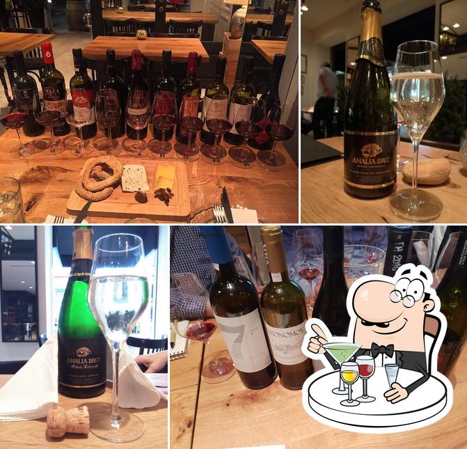 Vintage Wine bar & Bistro Athens, Athens Restaurant menu and reviews