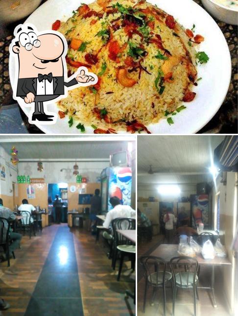The image of interior and food at Meenus