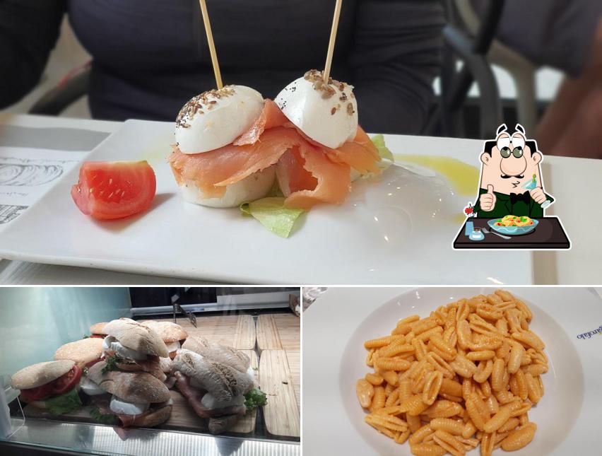 Maccheroni al formaggio al Fattorie Garofalo Mozzarella Bistrot Stazione Torino Porta Nuova