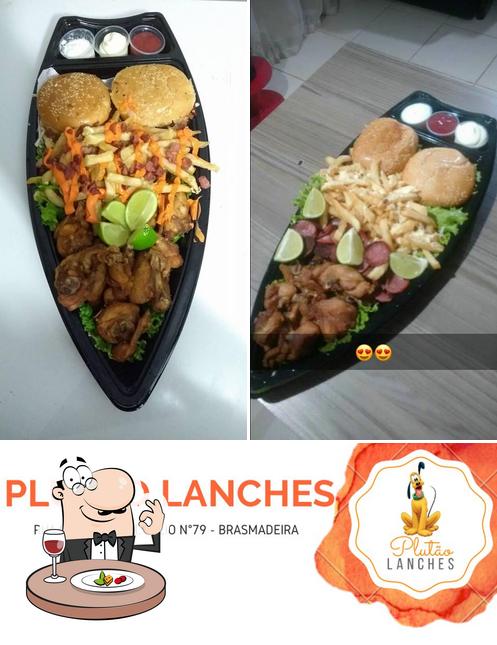 Comida em Plutão Lanches