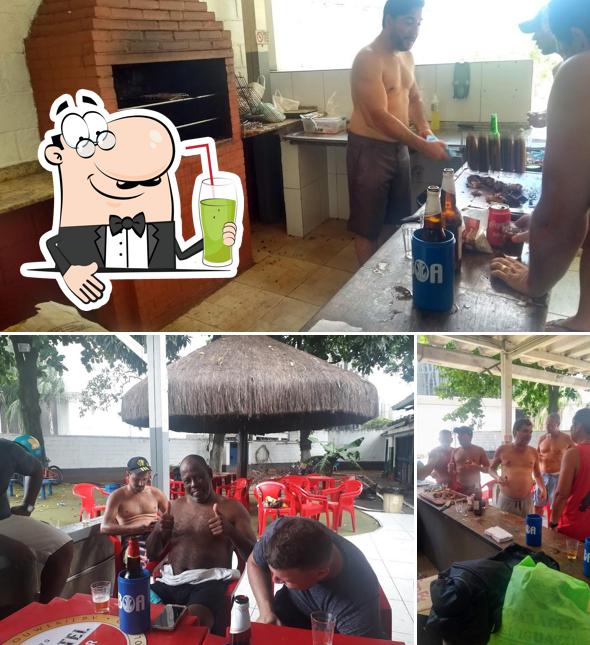 Desfrute de um drinque no Clube Asbac-RJ - Sede Campo, Praça Onze