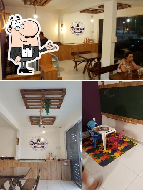 O interior do Cultura Paraense - Comidas do Norte