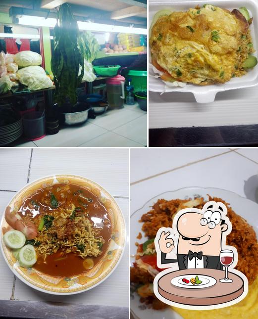 Nasi Goreng Cipta Rasa Bahari 2 restaurant, South Tangerang, Jl ...