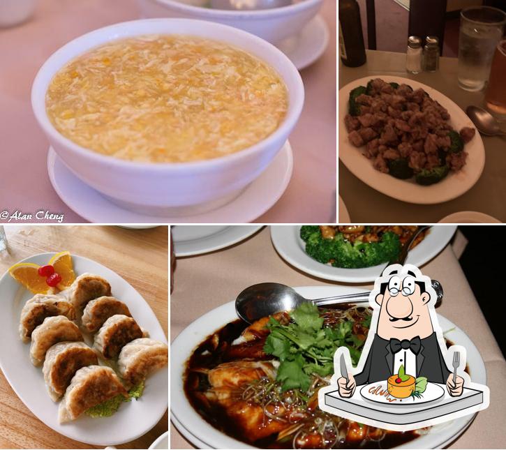 Блюда в "Peking Wok Chinese Restaurant"