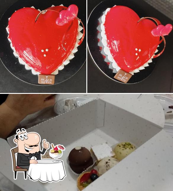 Non scordarti di provare un dessert a Black & White di Daniele Franco