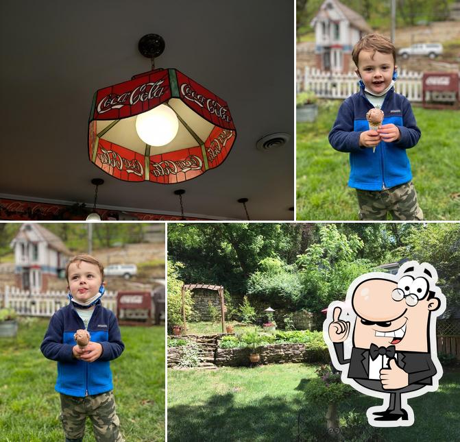 Ice Cream Delights in Eureka Springs Restaurant reviews