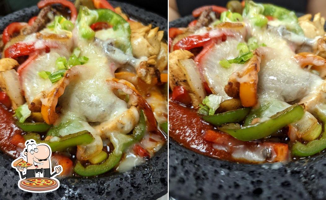 Отведайте пиццу в "Alejandro “Serious Mexican, Mariscos, & Fusion Food”"