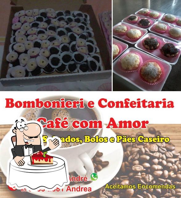 Bombonieri e Confeitaria Café com Amor serves a selection of sweet dishes