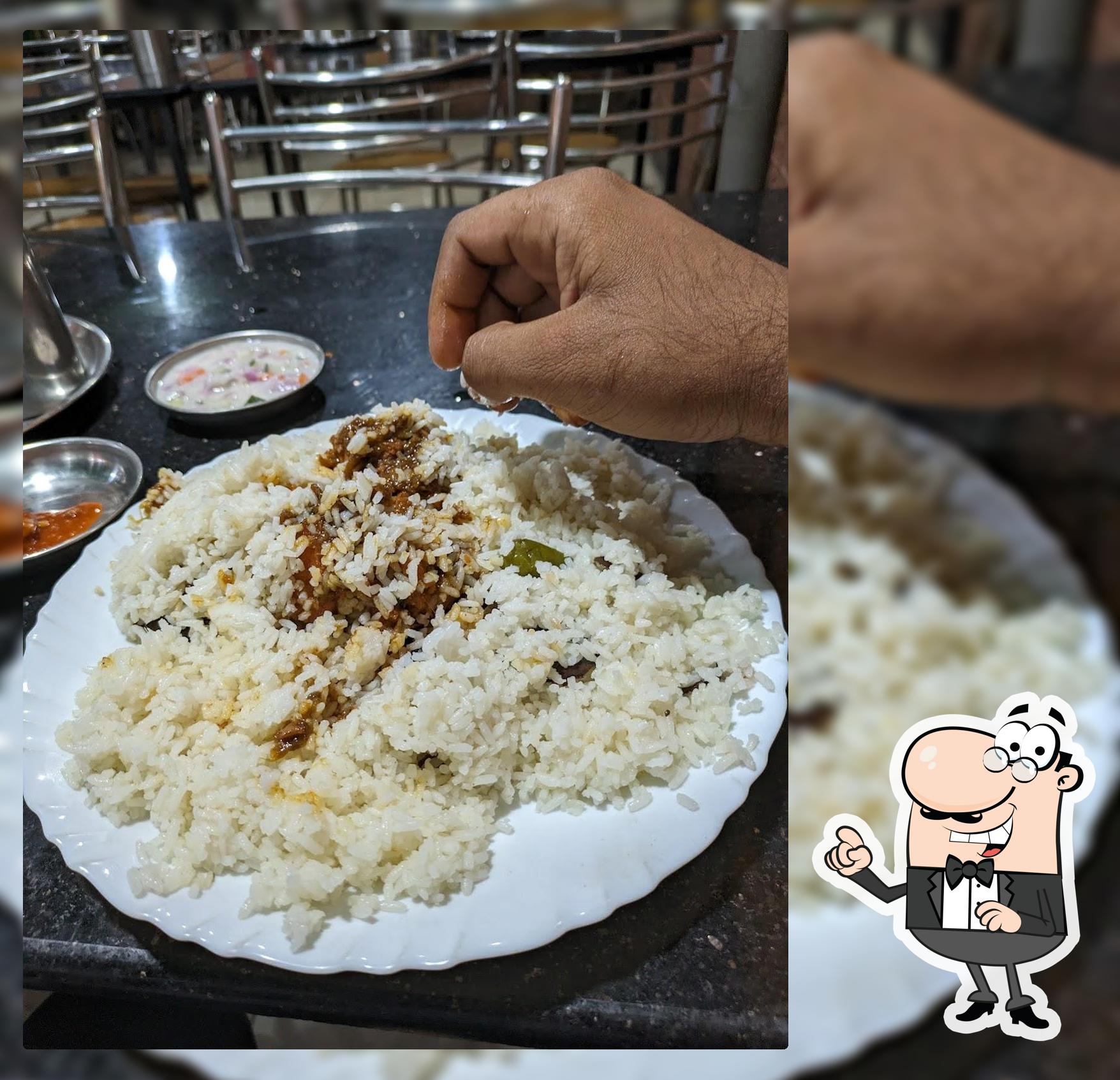 FOOD AND FUN family restaurant
