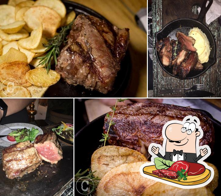 Try out meat dishes at Cortázar Parrilla