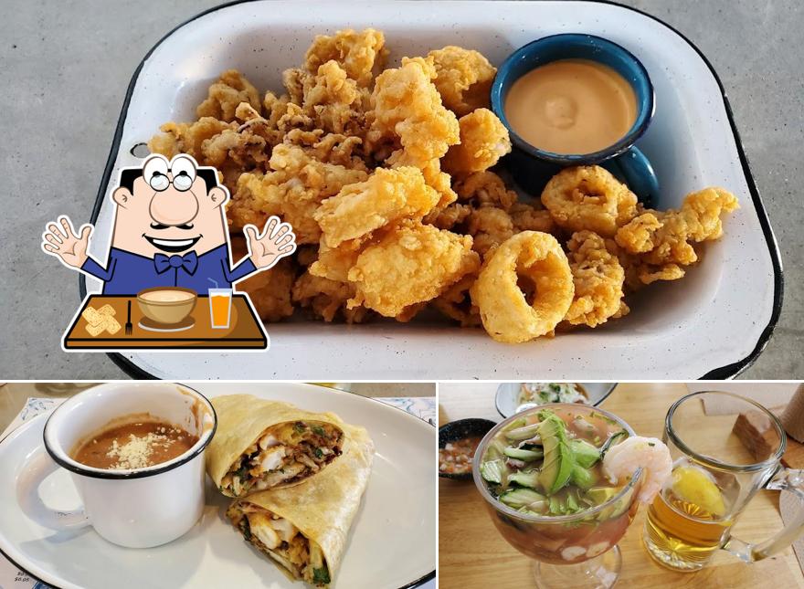 Four Tunas Fish & Bar in Escondido Restaurant menu and reviews
