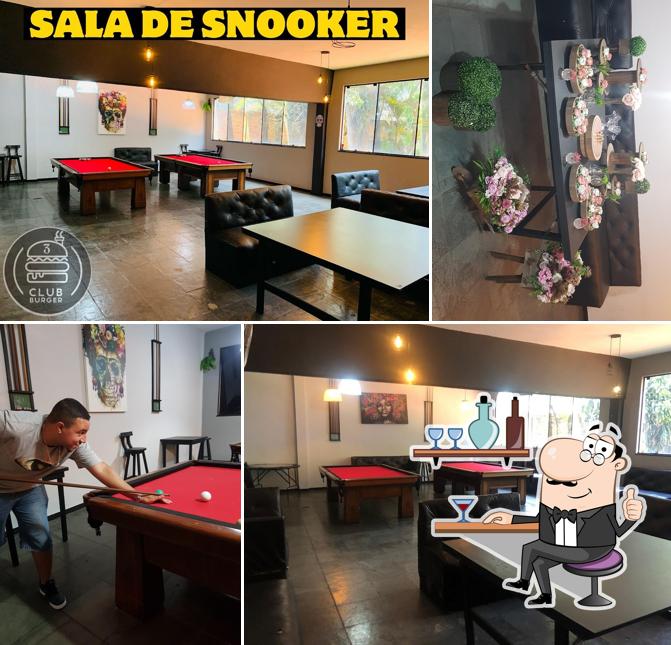 O interior do Burger House Diadema