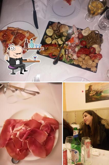 La foto di interni e cibo da Pizzeria La Pineta Di Di Domenico Salvatore