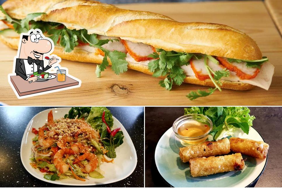 Plats à Phở & Bánh Mì