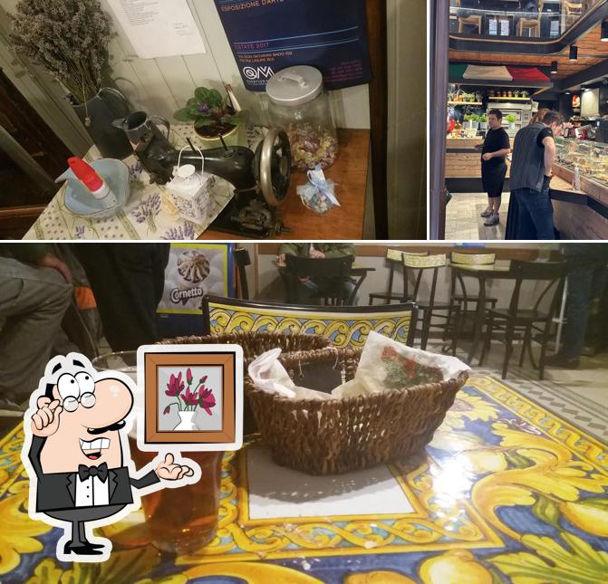 Gli interni di Piccolo Bar