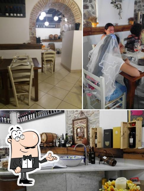 El interior de Vineria mastro Gustino