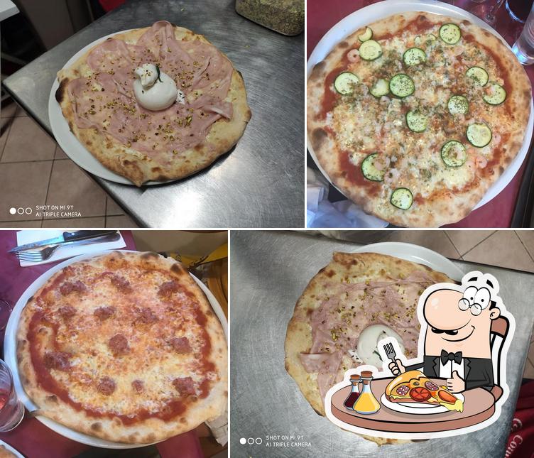 Prova una pizza a Pizzeria La Taverna