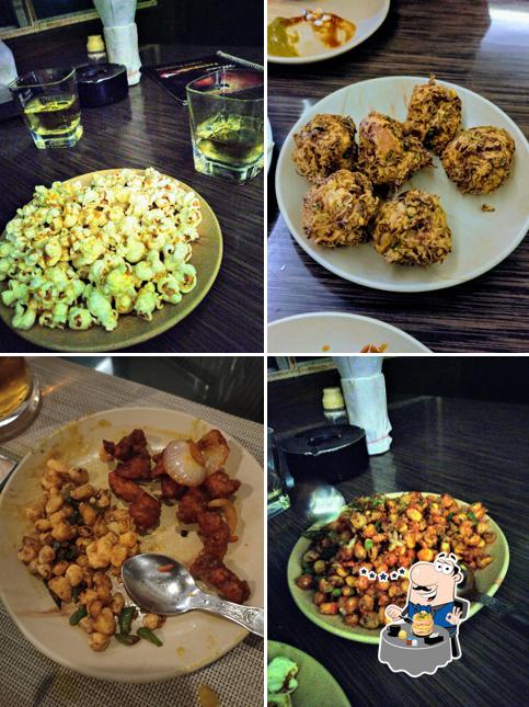 Food at Teenpath Bar