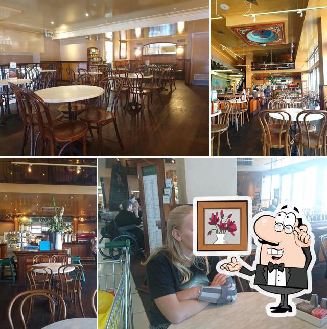 Dôme Café, Strickland St in Bunbury Restaurant menu and reviews