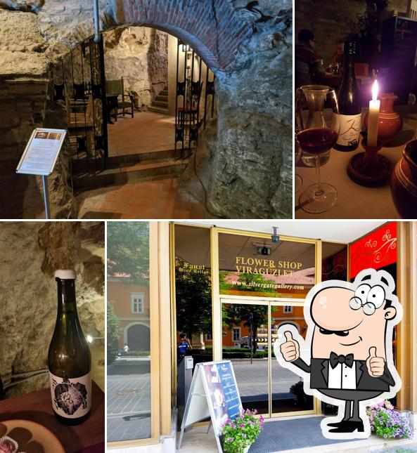 Faust Wine Cellar pub & bar, Budapest Restaurant reviews
