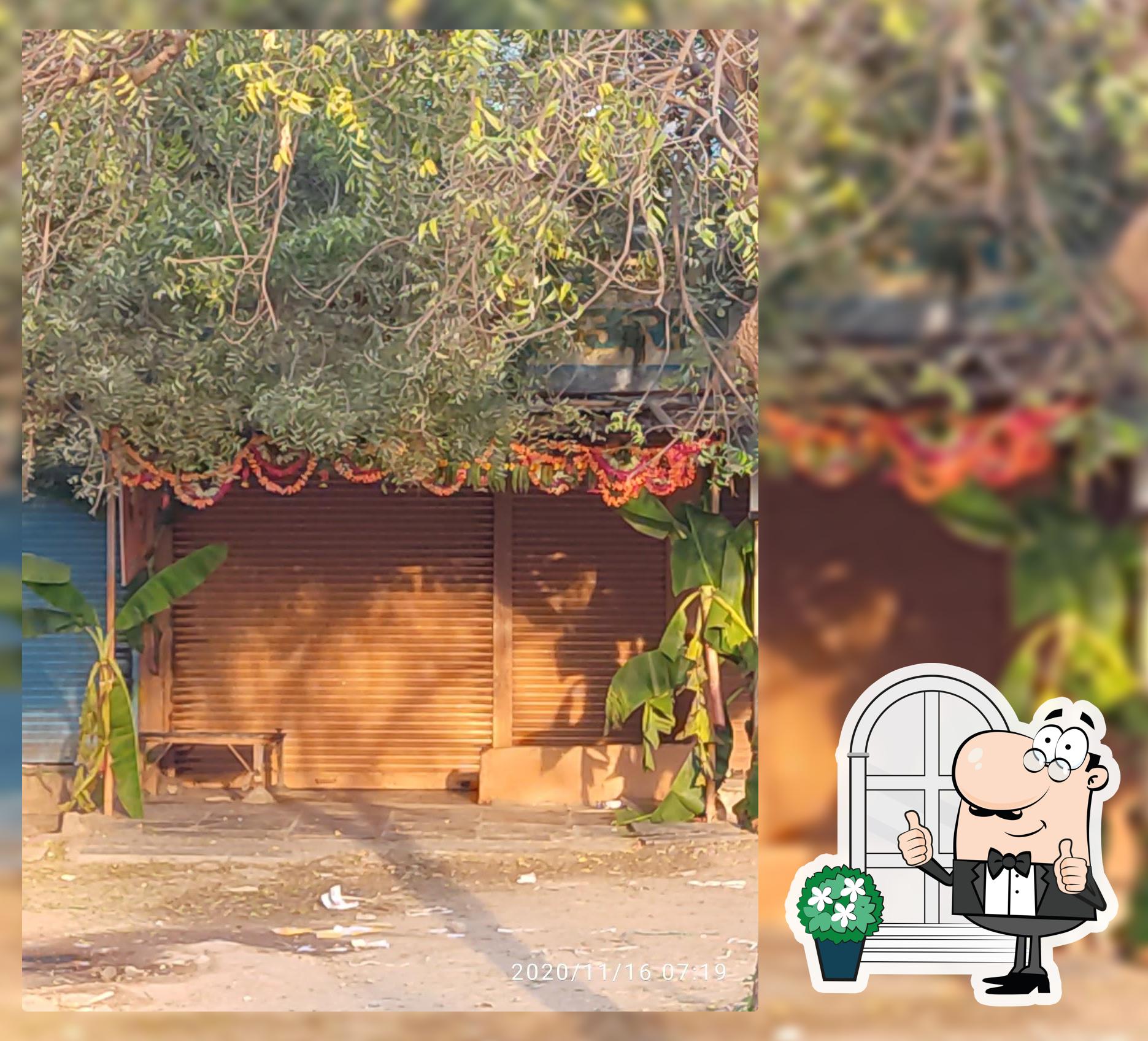 Balaji poha and tea house