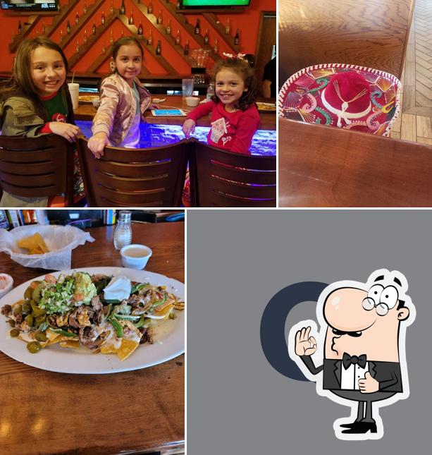 Quinto Sol Mexican Grill in Bellwood Restaurant menu and reviews