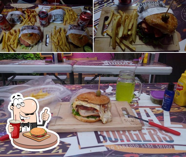 Prueba una hamburguesa en Shidaz Burgers