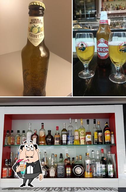 Goditi un drink dal menu