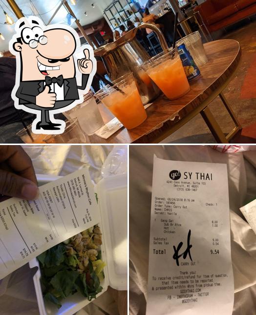 Minnie's Detroit in Detroit Restaurant menu and reviews