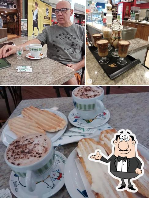 Sente em uma das mesas no Rei do Mate