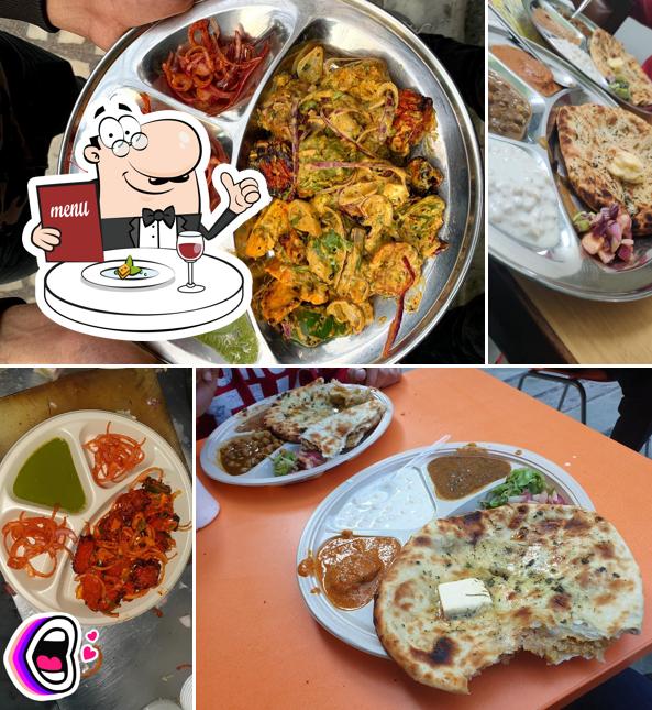 Kulcha at Amritsari kulcha sardar ji