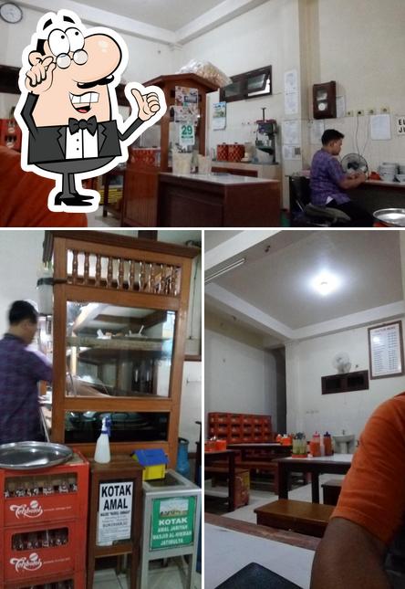 Mie Ayam Dan Bakso Ojolali Mas Triman Restaurant Bekasi Regency