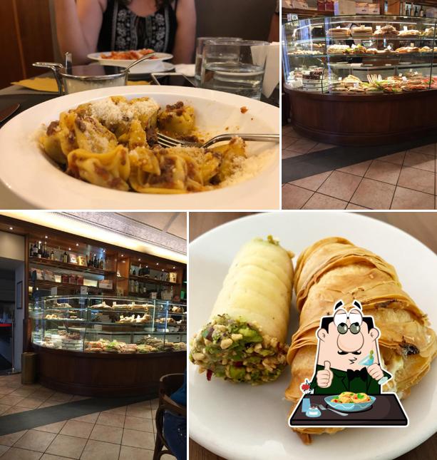 Cibo al Bar Caffetteria 4 Cantoni