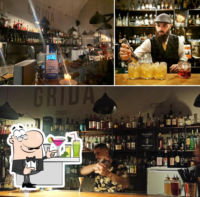 Regarder cette photo de GRIDA Cocktail Bar