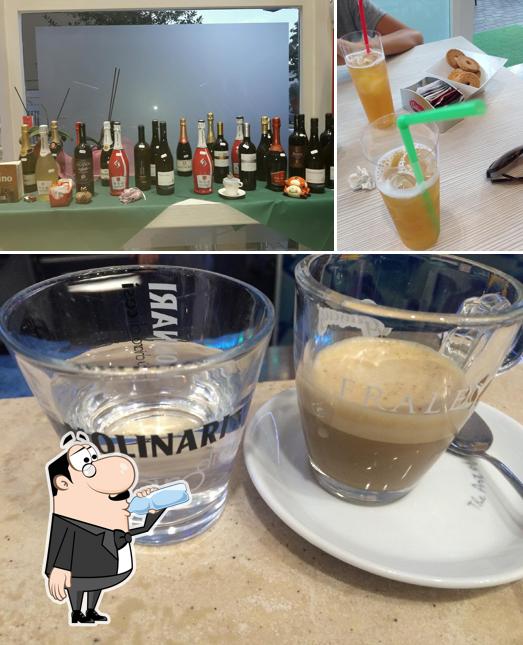 Prova un drink dal menu