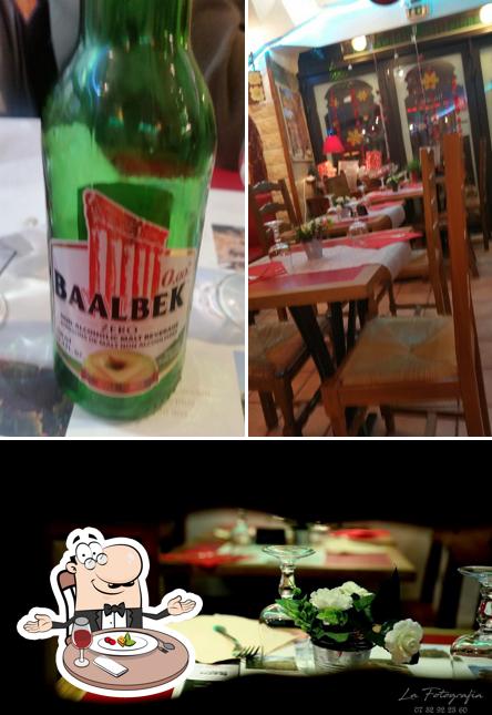 Las imágenes de comedor y cerveza en Restaurant libanais Falafel Byblos traiteur