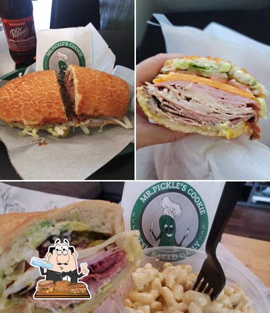 Закажите бутерброды в "Mr. Pickle's Sandwich Shop - Lake Forest, CA"