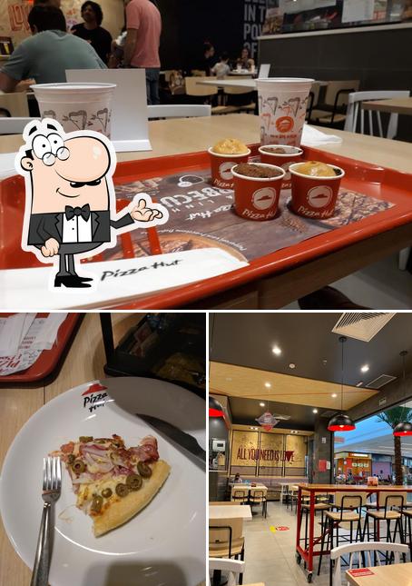 Confira a imagem apresentando interior e comida no Pizza Hut Passo Fundo Shopping