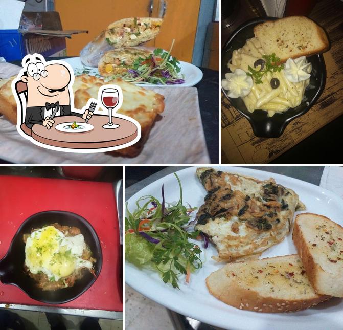Dino's Cafe