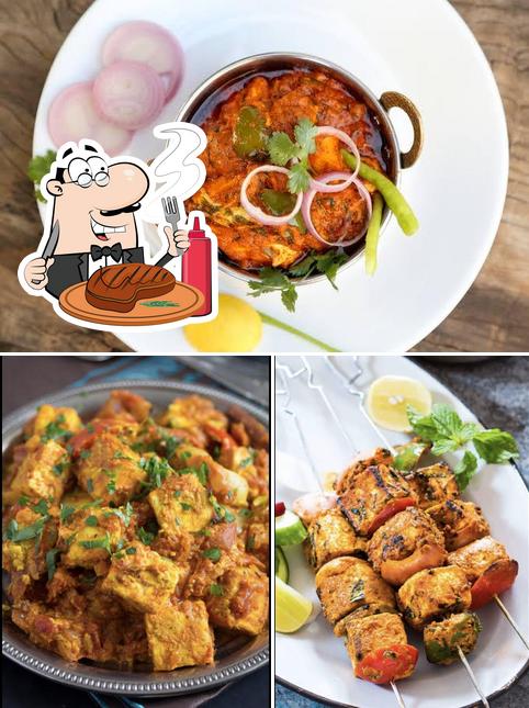 Try out meat dishes at YADGAR RESTAURANT
